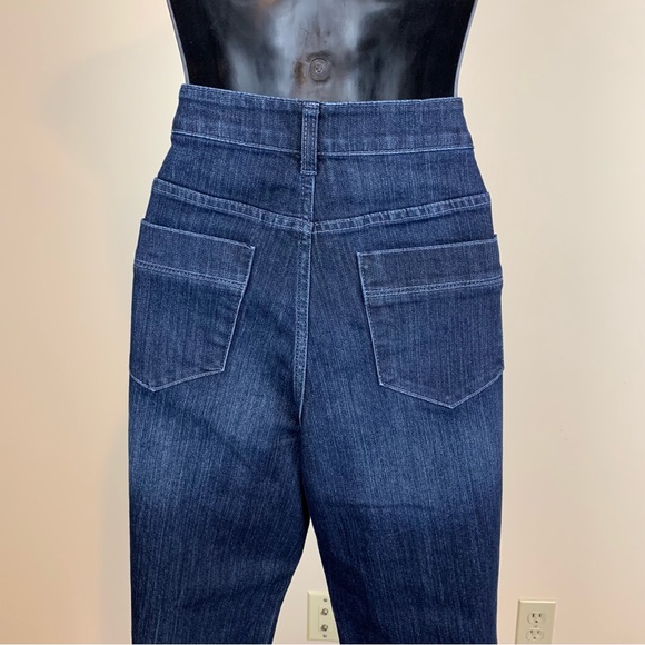 Christopher & Banks Classic Fit Straight Leg High Rise Jeans , Size 8 Short - Picture 4 of 4